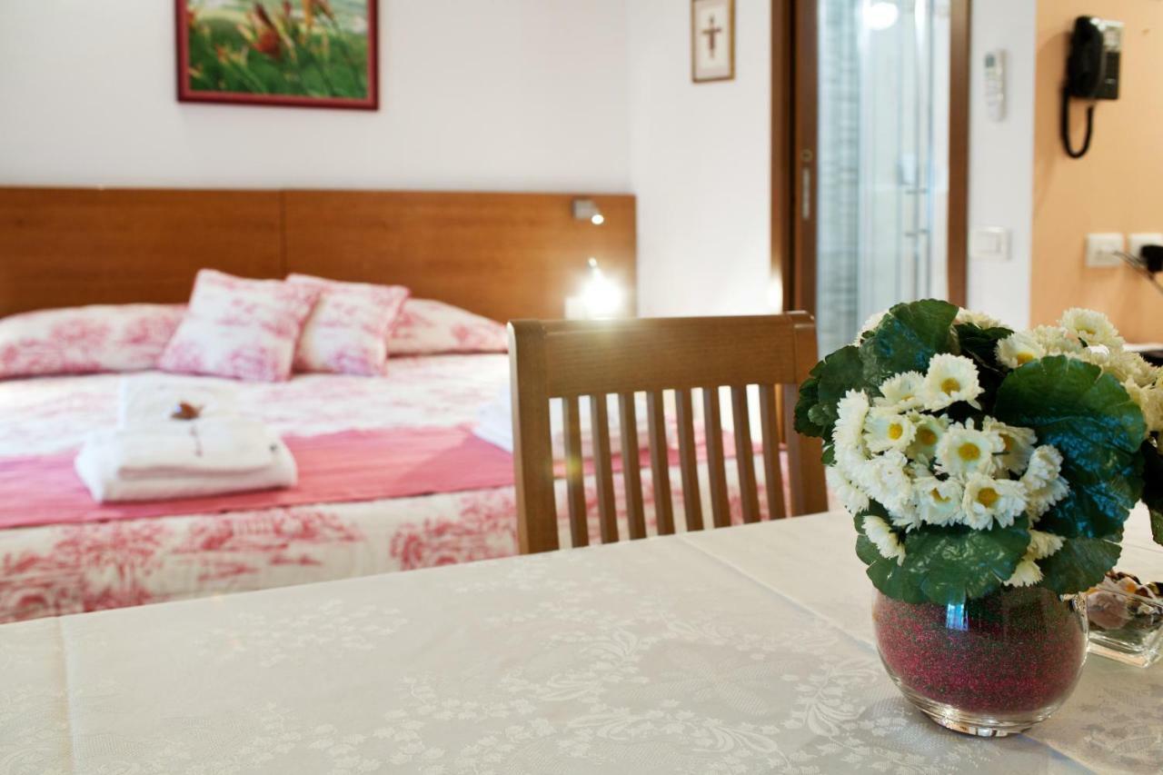 La Casa Di Rosa Bed & Breakfast 3*